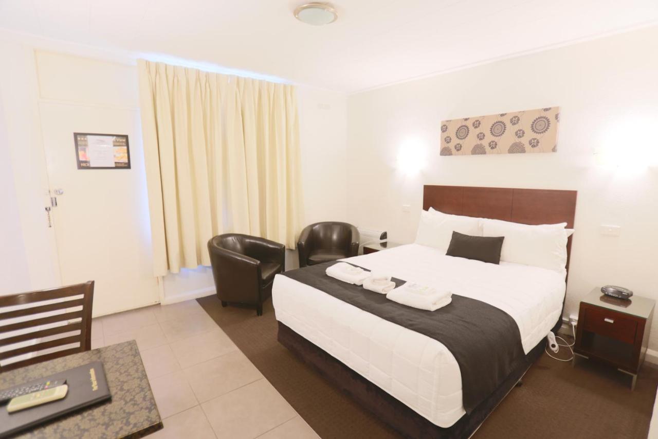 The Esplanade Motel Lakes Entrance Exterior photo