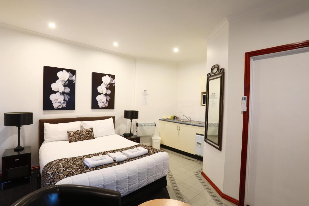The Esplanade Motel Lakes Entrance Exterior photo