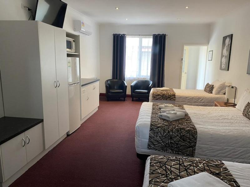 The Esplanade Motel Lakes Entrance Exterior photo