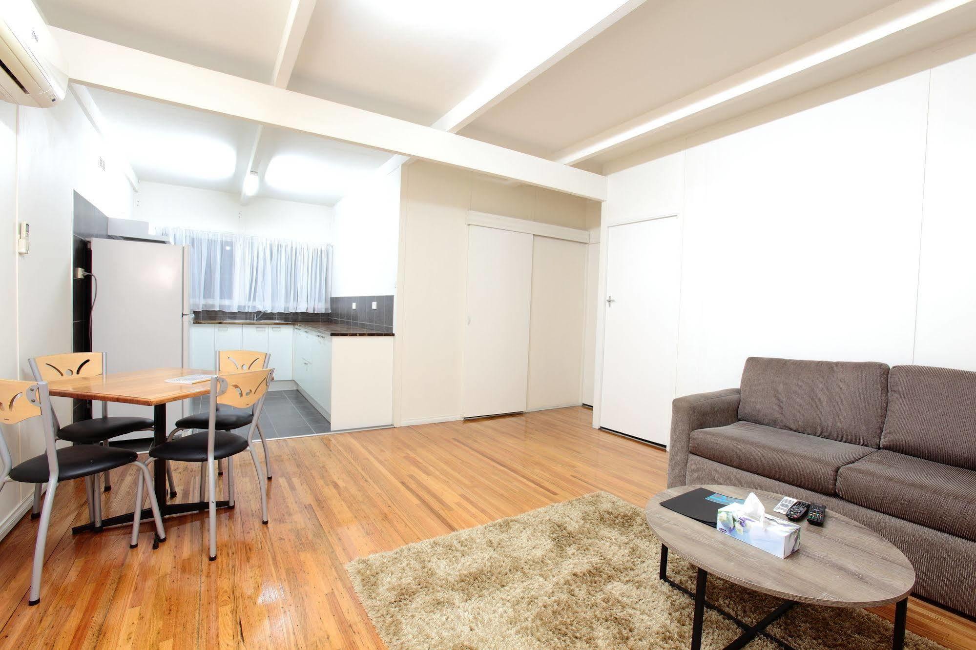 The Esplanade Motel Lakes Entrance Exterior photo